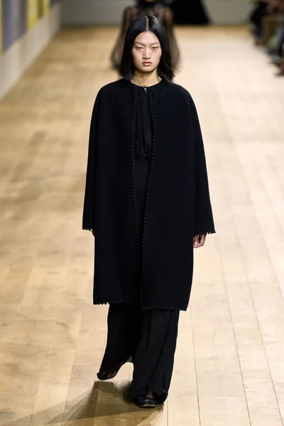 Look 53